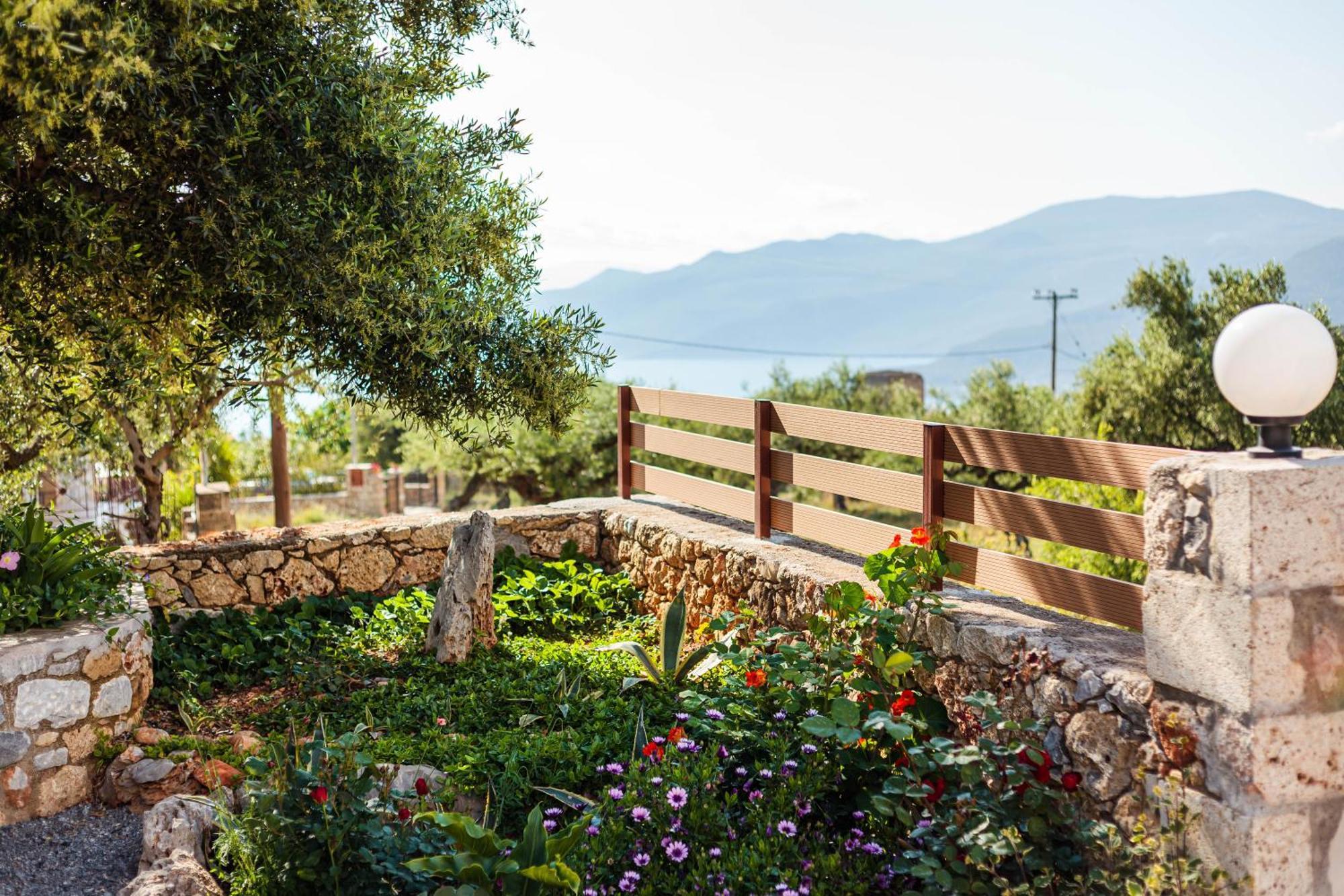 Villa Armonia, Sunset View And Relaxing Beach Vibe Proastion Екстер'єр фото